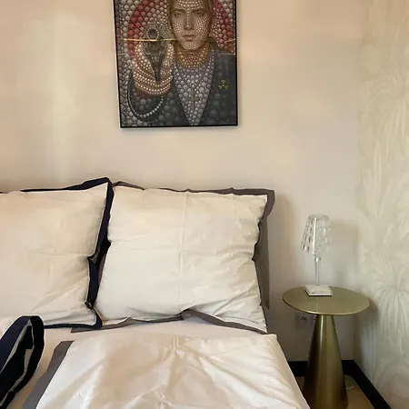 Апартаменты Piper Gold Targi *