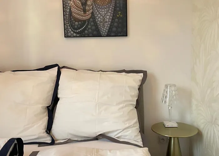 Apartment Piper Gold Targi *