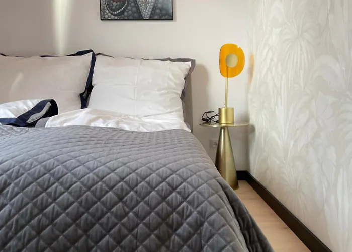 Piper Gold Targi Apartment *