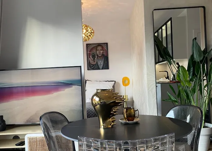 Apartment Piper Gold Targi