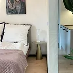 Piper Gold Targi Апартаменты