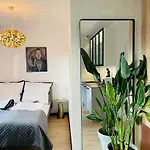Piper Gold Targi Апартаменты