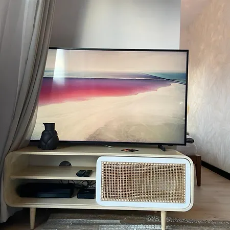 Apartment Piper Gold Targi