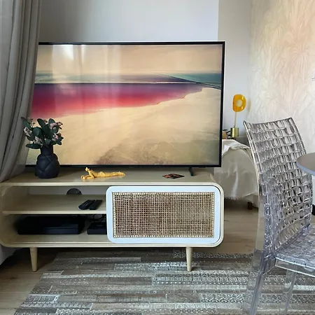 Apartment Piper Gold Targi